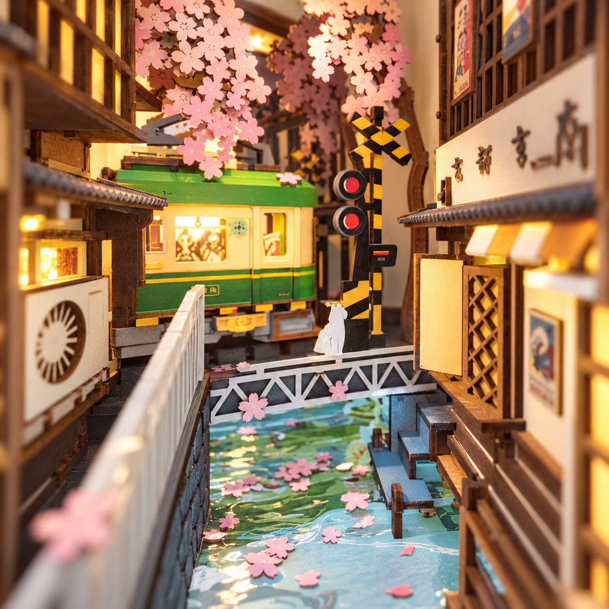 Book nook Sakura Densya à construire – Tramway sous les cerisiers